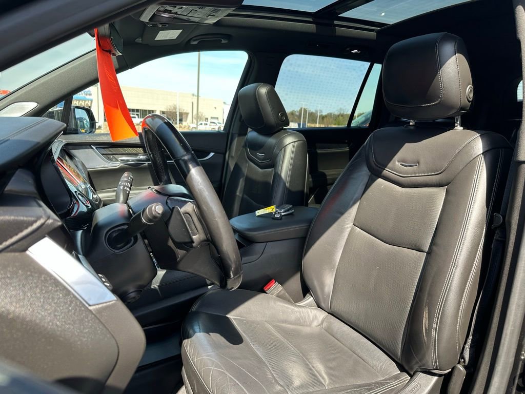 Used 2020 Cadillac XT6 Premium Luxury image 16