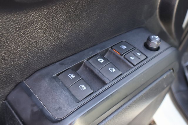 Used 2020 Toyota Tacoma SR w/ SR Convenience Package image 12