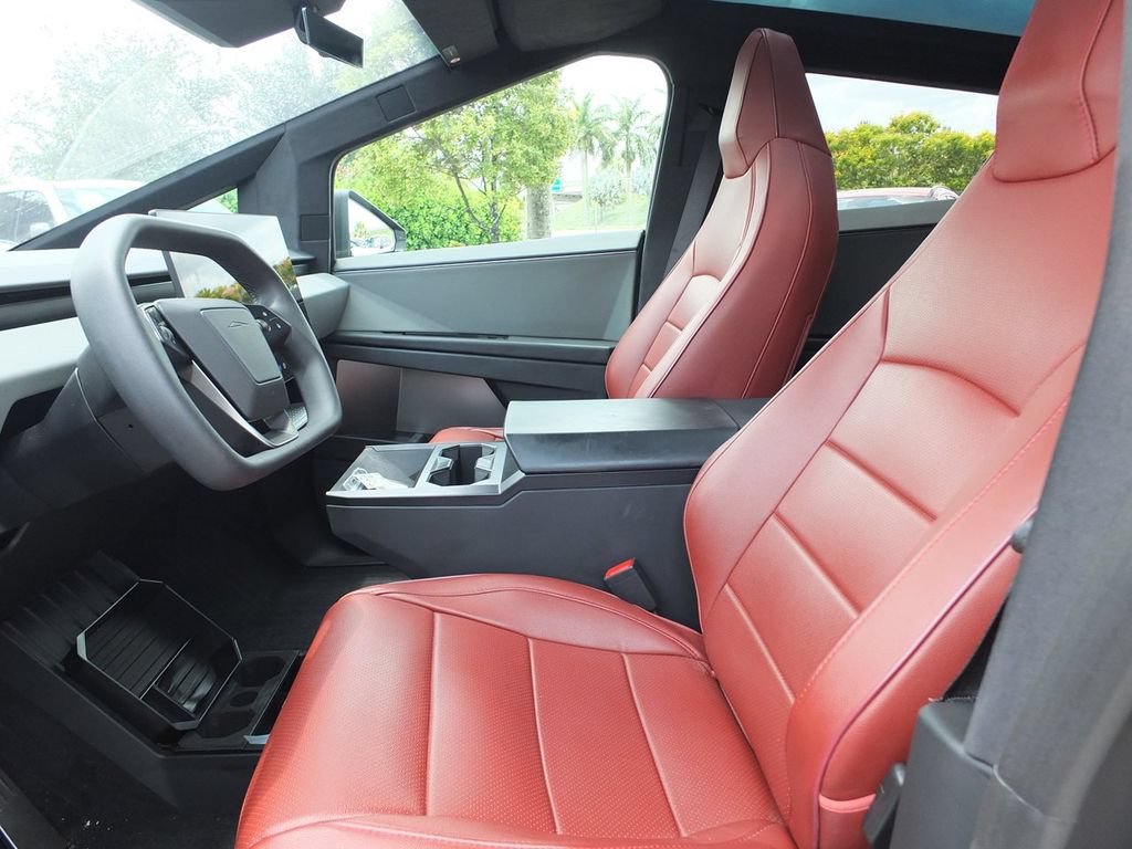 Used 2025 Tesla Cybertruck AWD Crew Cab image 18