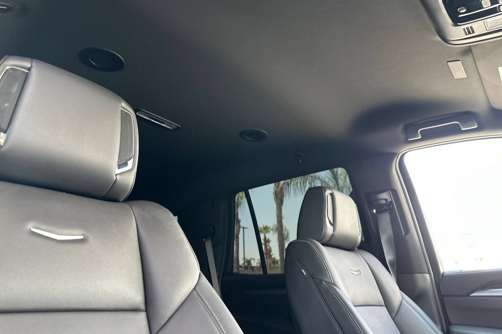 Used 2025 Cadillac Escalade Luxury w/ LPO, Floor Liner Package RWD image 20