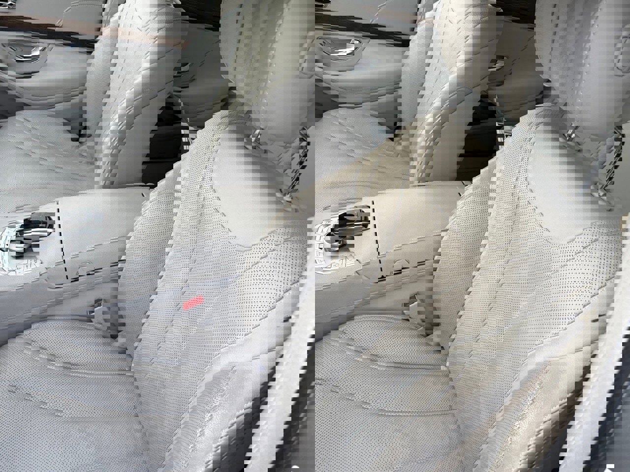 Used 2015 Mercedes-Benz S 550 Sedan image 31