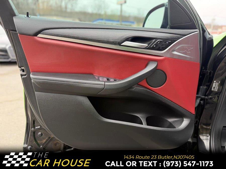 Used 2022 BMW X4 xDrive30i w/ M Sport Package 2 image 14