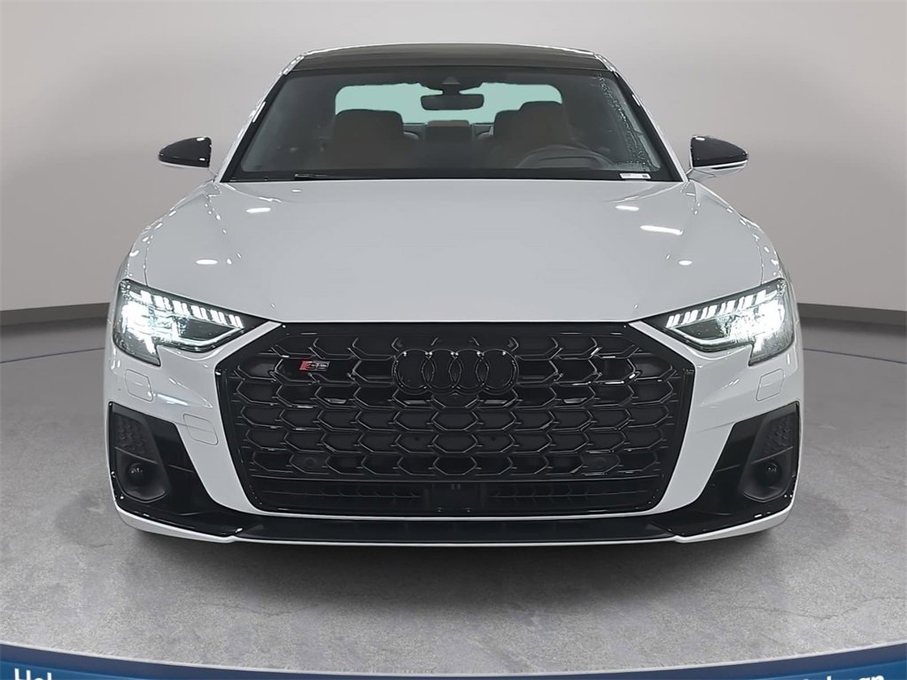 Used 2024 Audi S8 image 3