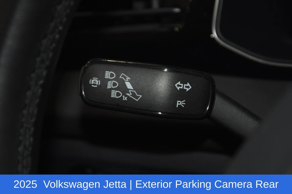 Used 2025 Volkswagen Jetta Sport image 11