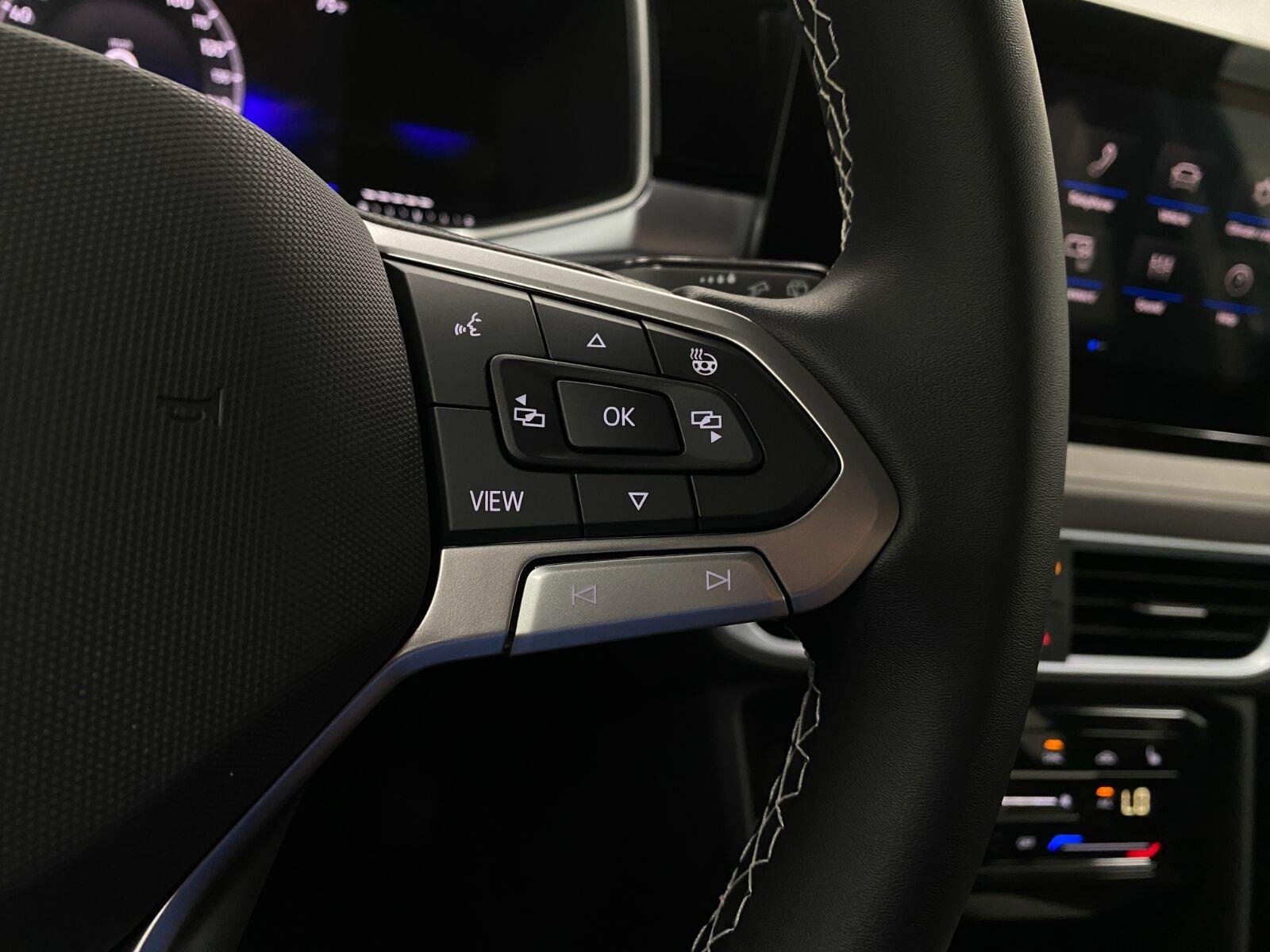 New 2026 Volkswagen Taos SE AWD/4WD image 14