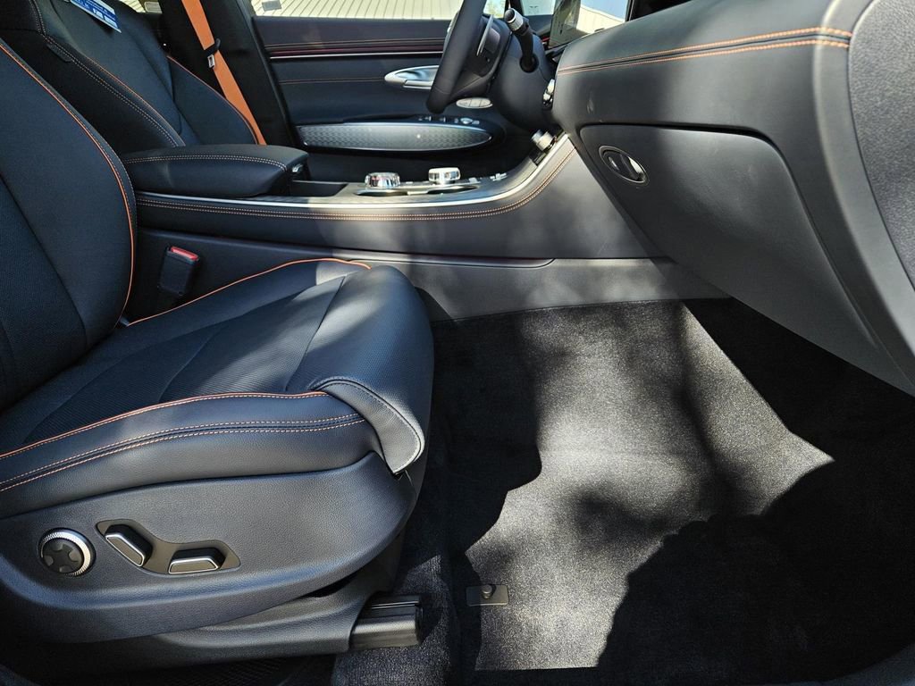 New 2026 Genesis GV70 2.5T Sport Prestige image 8