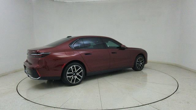 Used 2025 BMW 740i image 77