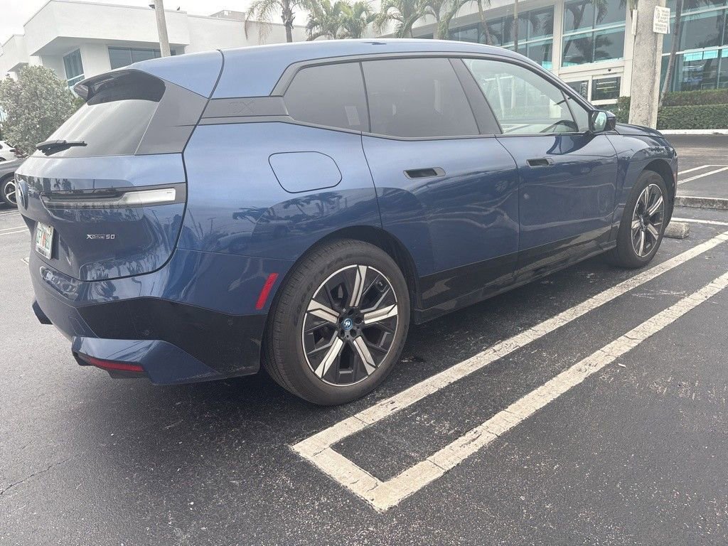 Used 2024 BMW iX xDrive50 w/ Sport Package image 11