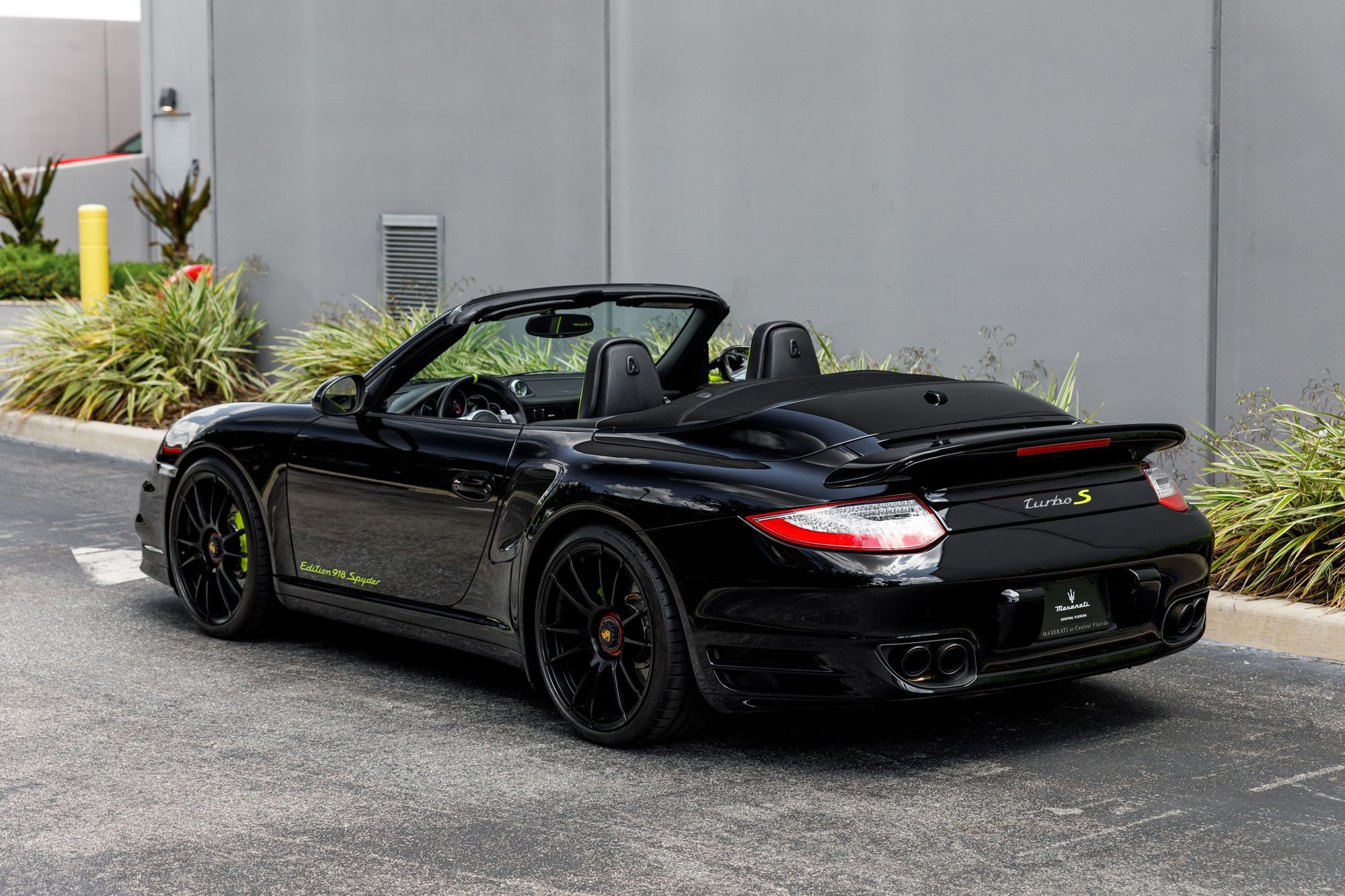 Used 2012 Porsche 911 Turbo S AWD/4WD image 3