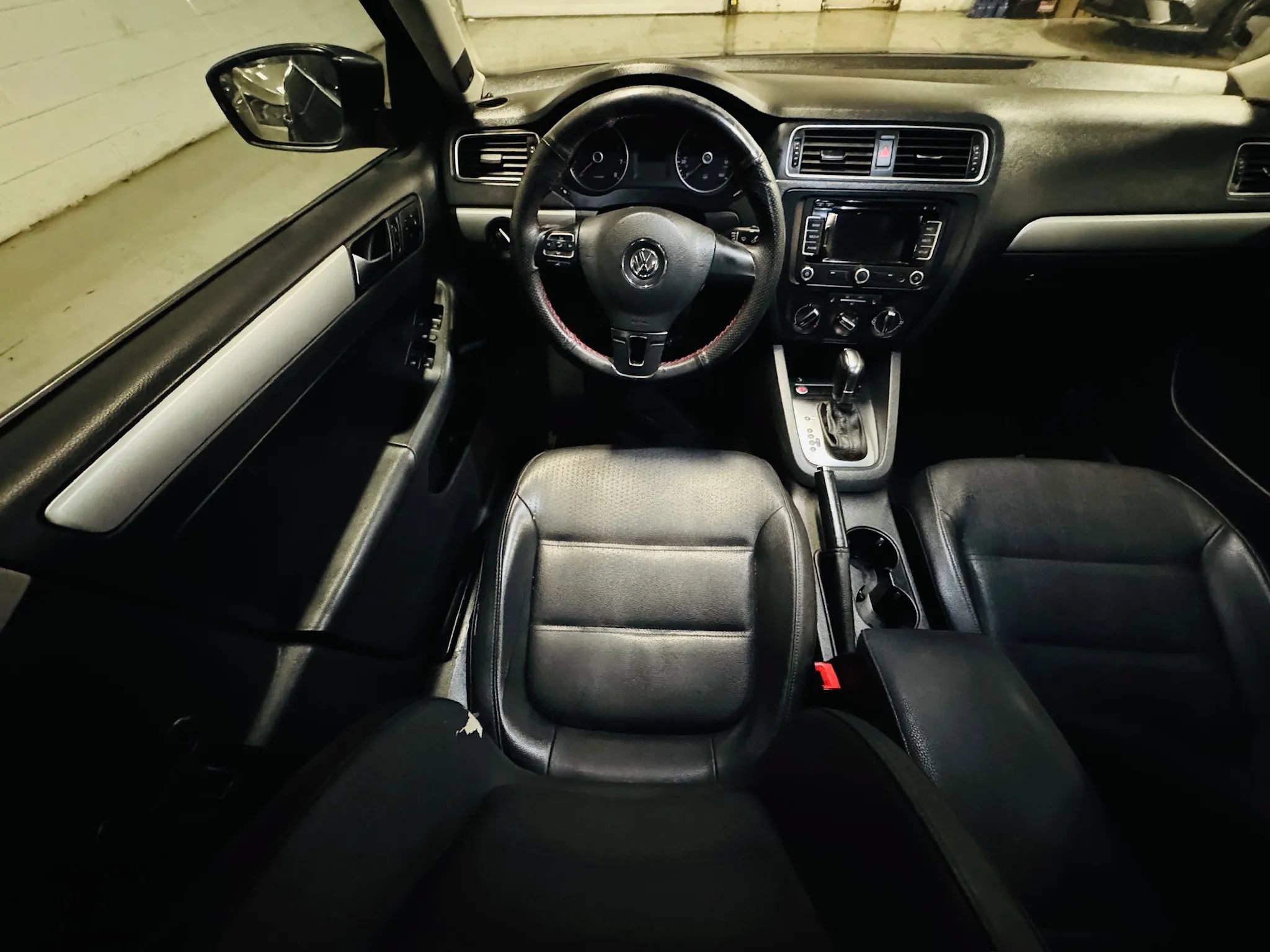Used 2012 Volkswagen Jetta SEL FWD image 12