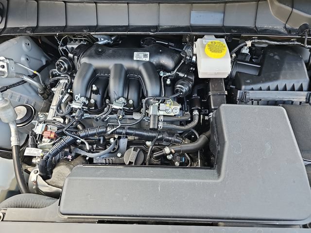 Used 2025 Nissan Pathfinder Platinum FWD image 34