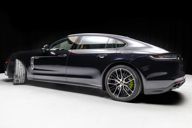 Used 2023 Porsche Panamera 4S Executive image 29