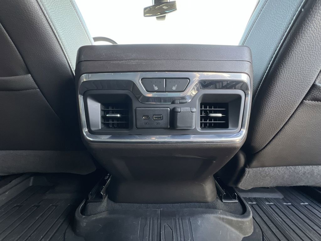 Used 2020 GMC Sierra 3500 Denali image 22
