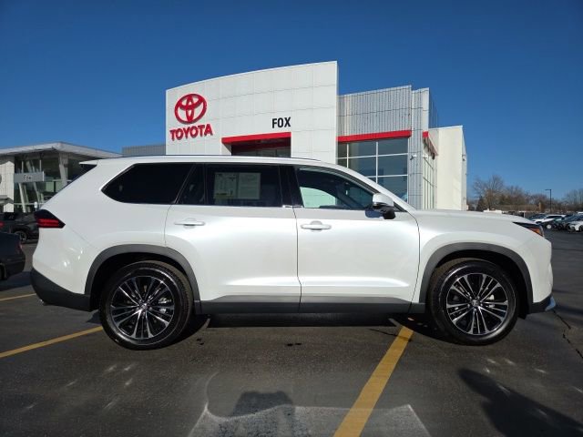 Used 2026 Toyota Grand Highlander MAX Platinum image 10