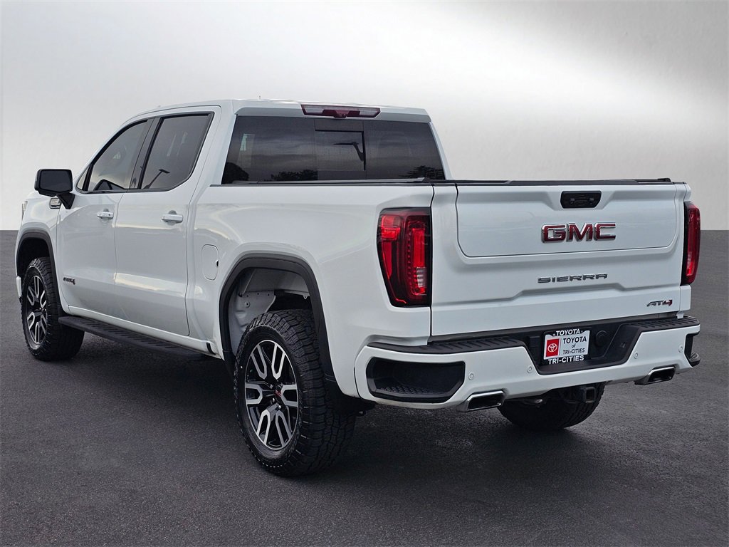 Used 2022 GMC Sierra 1500 AT4 w/ AT4 Premium Package image 3