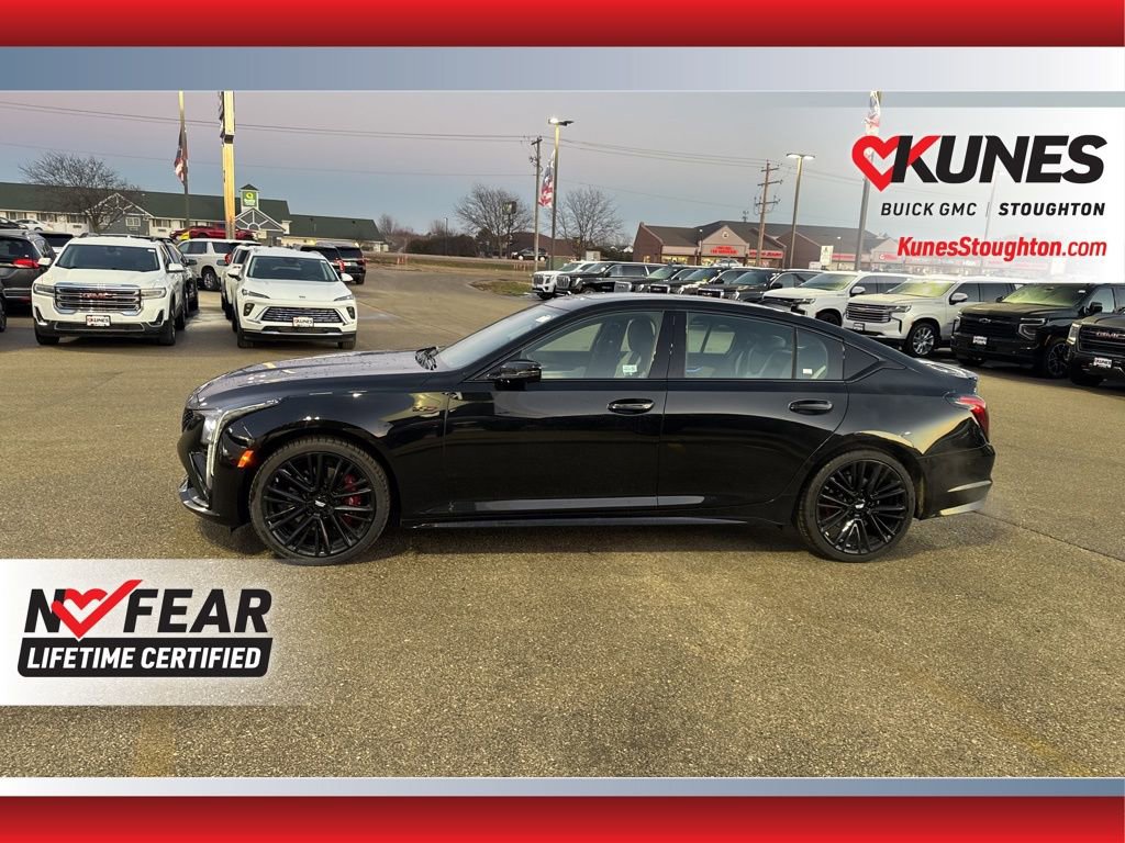 Used 2025 Cadillac CT5 V image 8