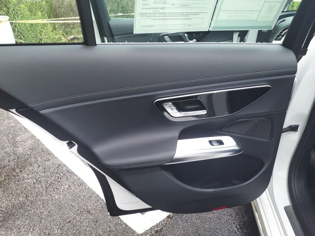 Used 2025 Mercedes-Benz E 350 Sedan image 20