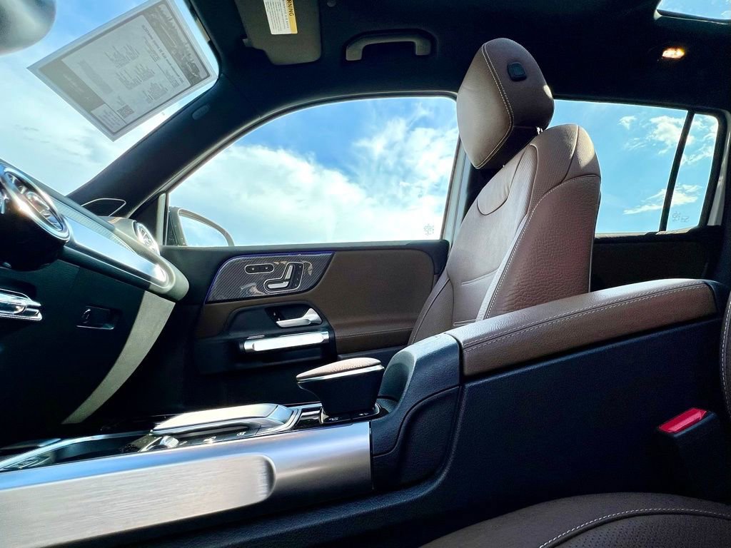 Certified 2021 Mercedes-Benz GLB 35 AMG 4MATIC image 22
