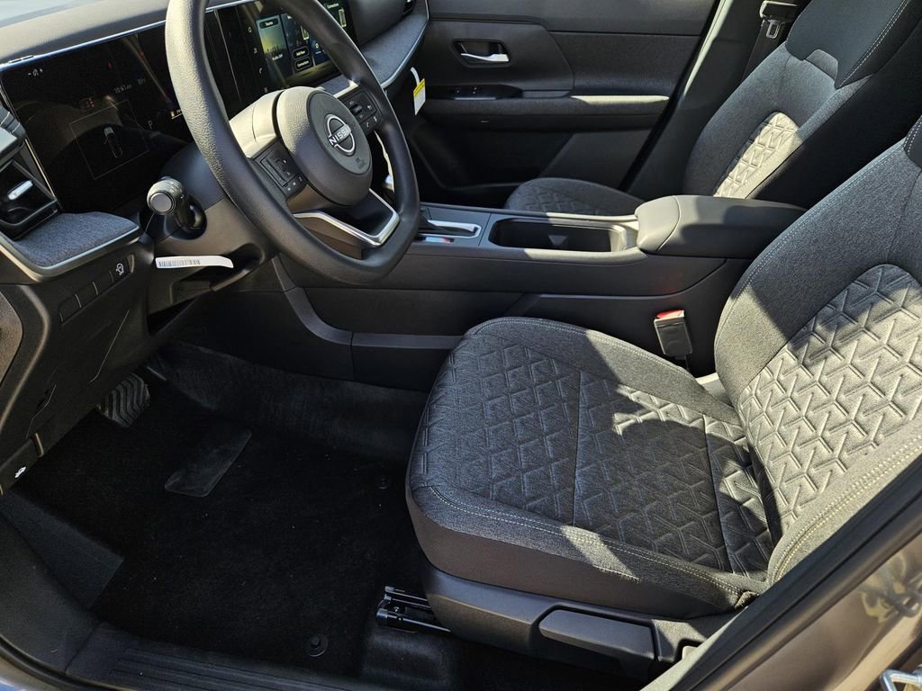 New 2026 Nissan Kicks SV image 13