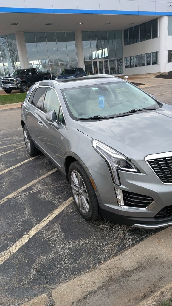 Used 2023 Cadillac XT5 Premium Luxury w/ LPO, Floor Liner Package image 3