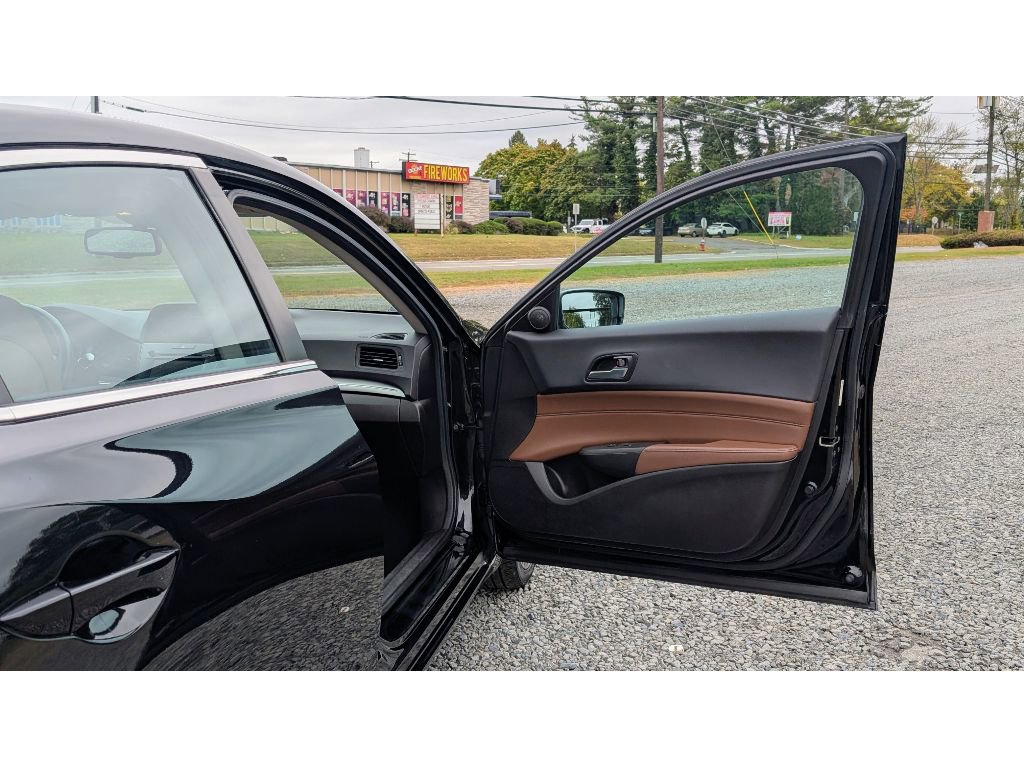 Used 2020 Acura ILX w/ Premium Package image 11