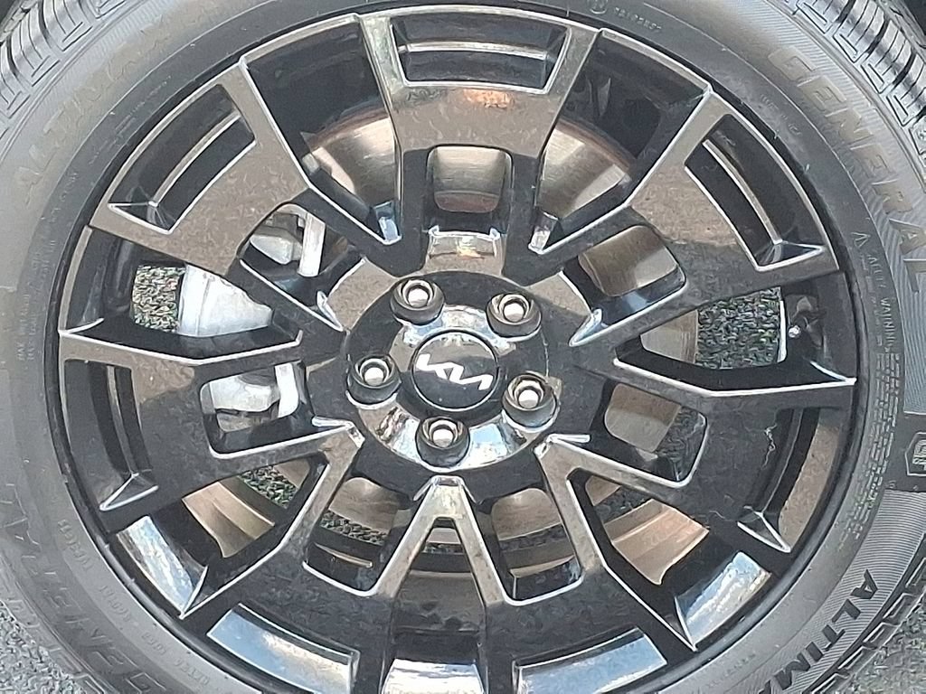 Certified 2022 Kia Telluride SX w/ Nightfall Edition Package AWD/4WD image 8