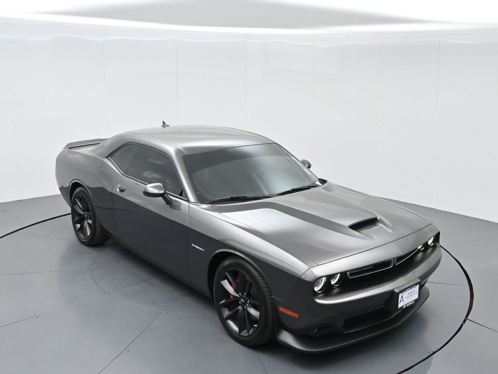 Used 2022 Dodge Challenger R/T w/ Performance Handling Group image 43