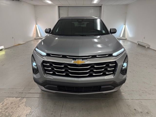 New 2026 Chevrolet Equinox LT image 2