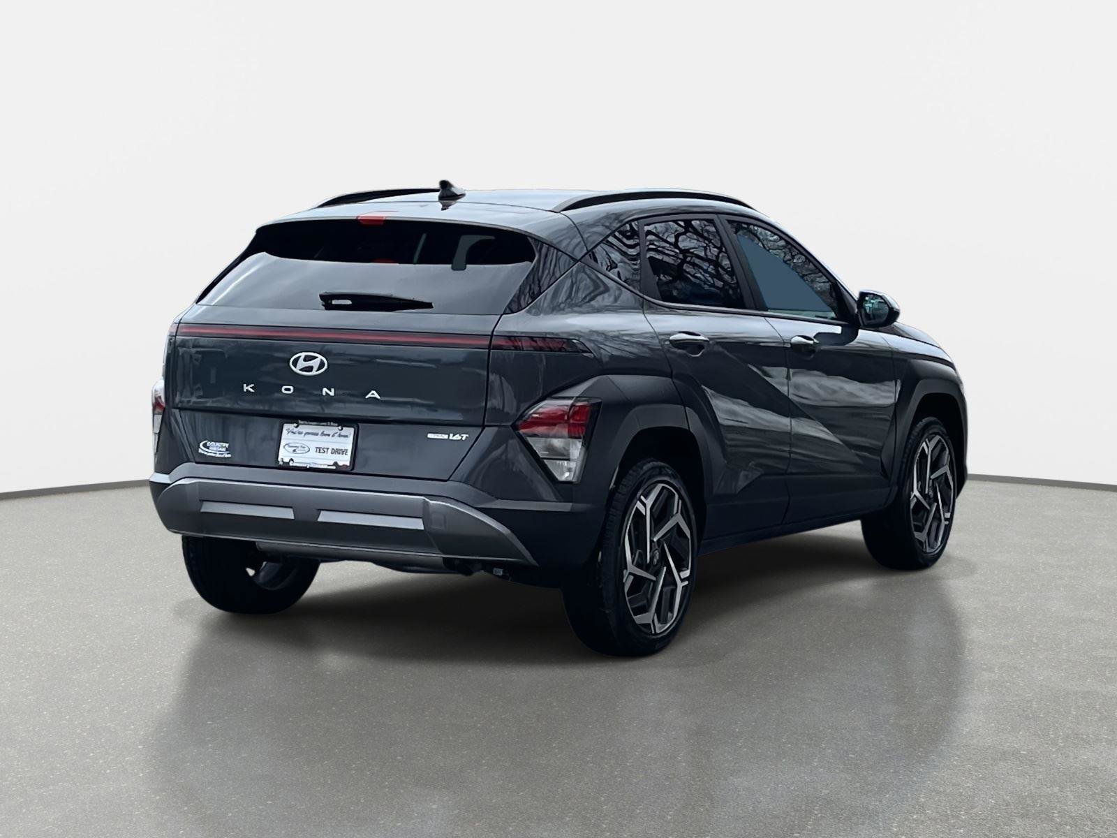 Used 2026 Hyundai Kona SEL Premium image 5