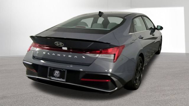 New 2026 Hyundai Elantra SEL Sport Premium FWD image 8