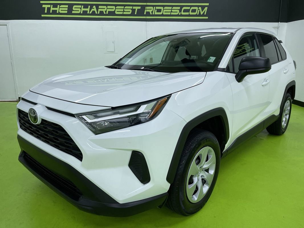 Used 2024 Toyota RAV4 LE image 5