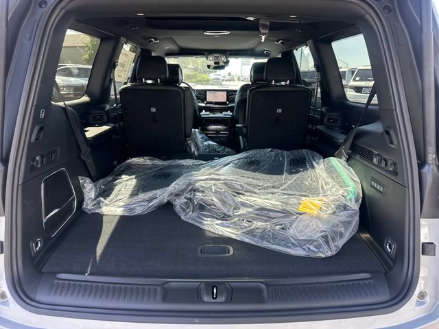 New 2026 Jeep Grand Wagoneer Limited AWD/4WD image 9