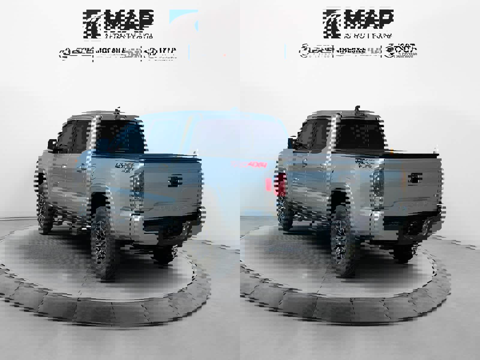 Used 2023 Toyota Tacoma TRD Sport AWD/4WD image 3