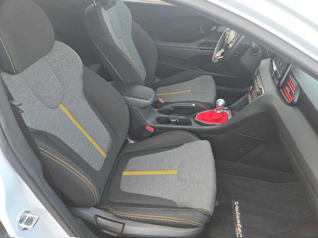 Used 2020 Hyundai Veloster Turbo R-Spec image 26