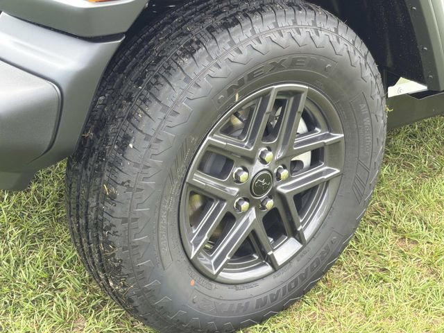 New 2026 Jeep Wrangler Unlimited Sport AWD/4WD image 19