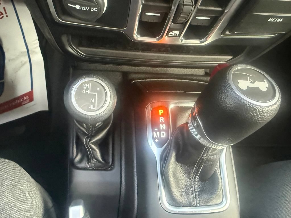 Used 2024 Jeep Wrangler Unlimited Sahara AWD/4WD image 29