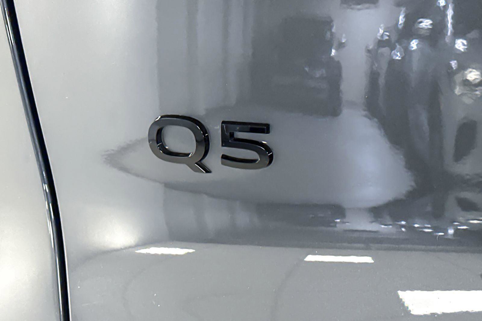 Used 2025 Audi Q5 Premium Plus w/ Premium Plus image 27