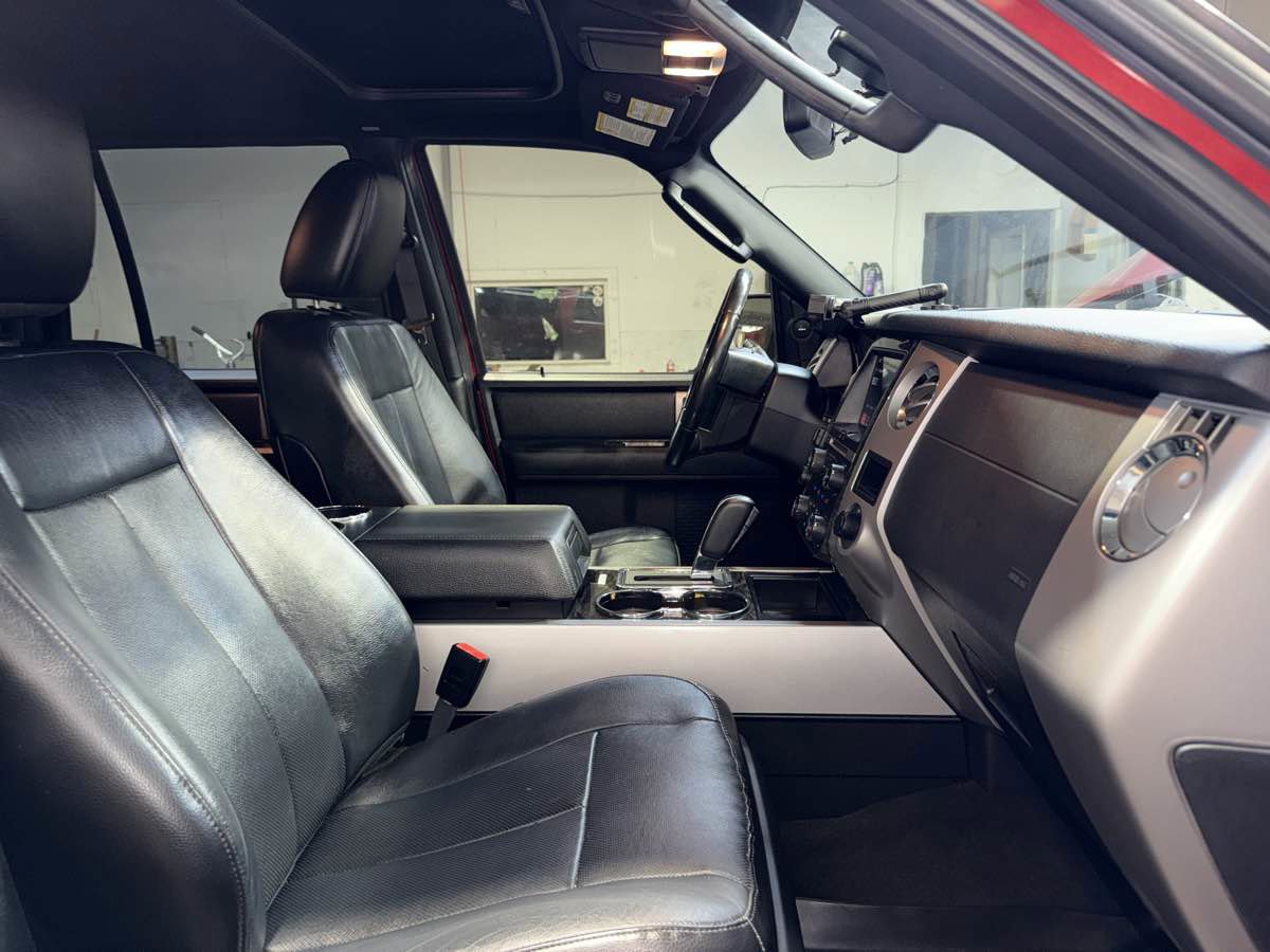 Used 2017 Ford Expedition EL Limited w/ Equipment Group 301A image 29