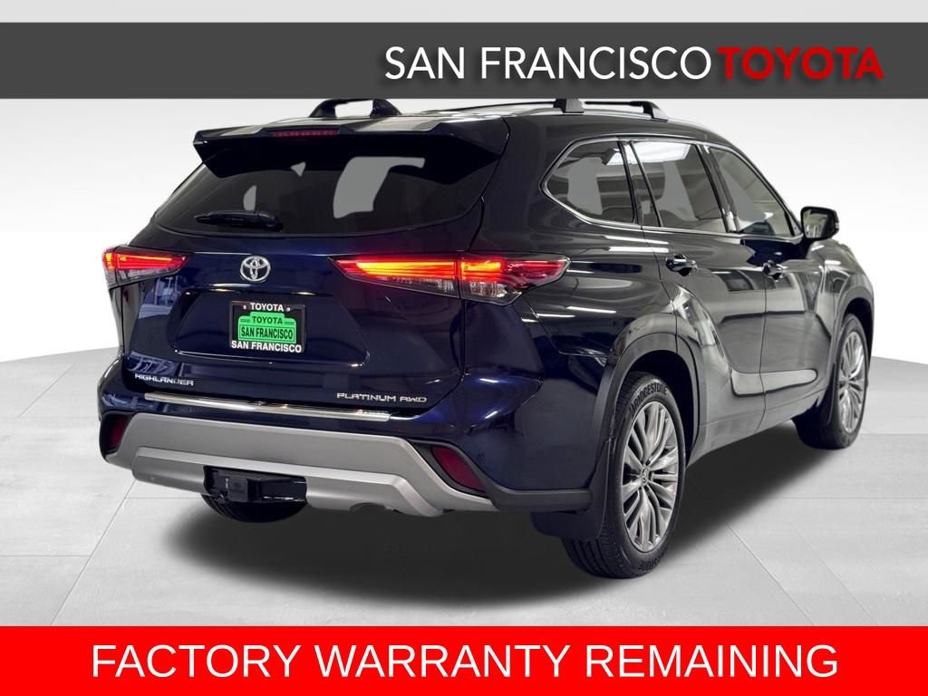 Used 2022 Toyota Highlander Platinum image 2