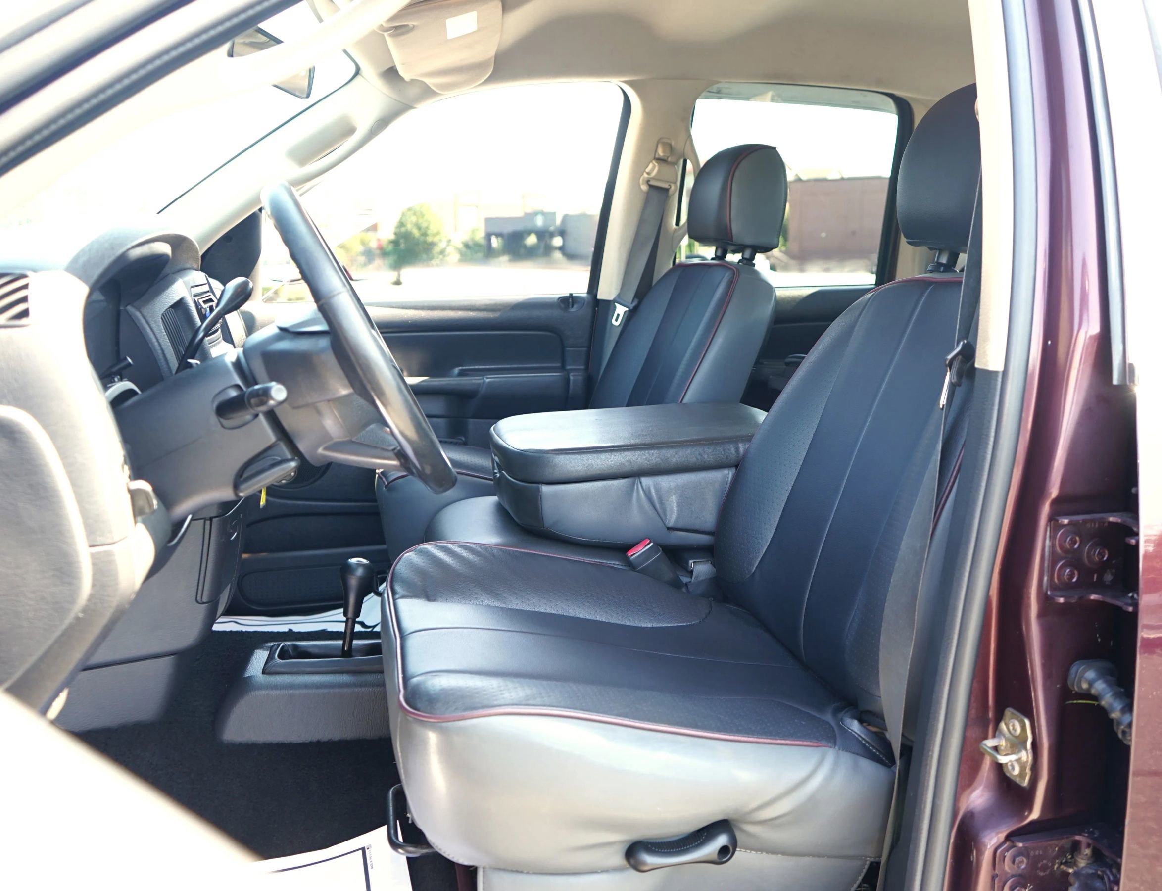 Used 2005 Dodge Ram 1500 Truck SLT image 14