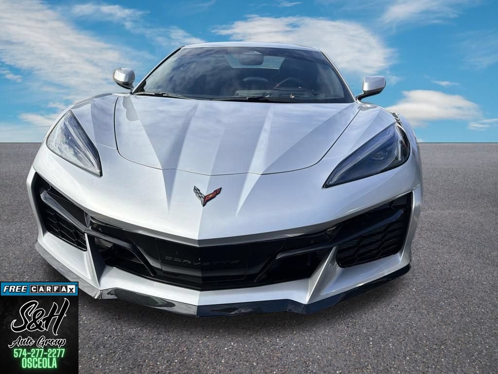 Used 2027 Chevrolet Corvette Grand Sport RWD image 3