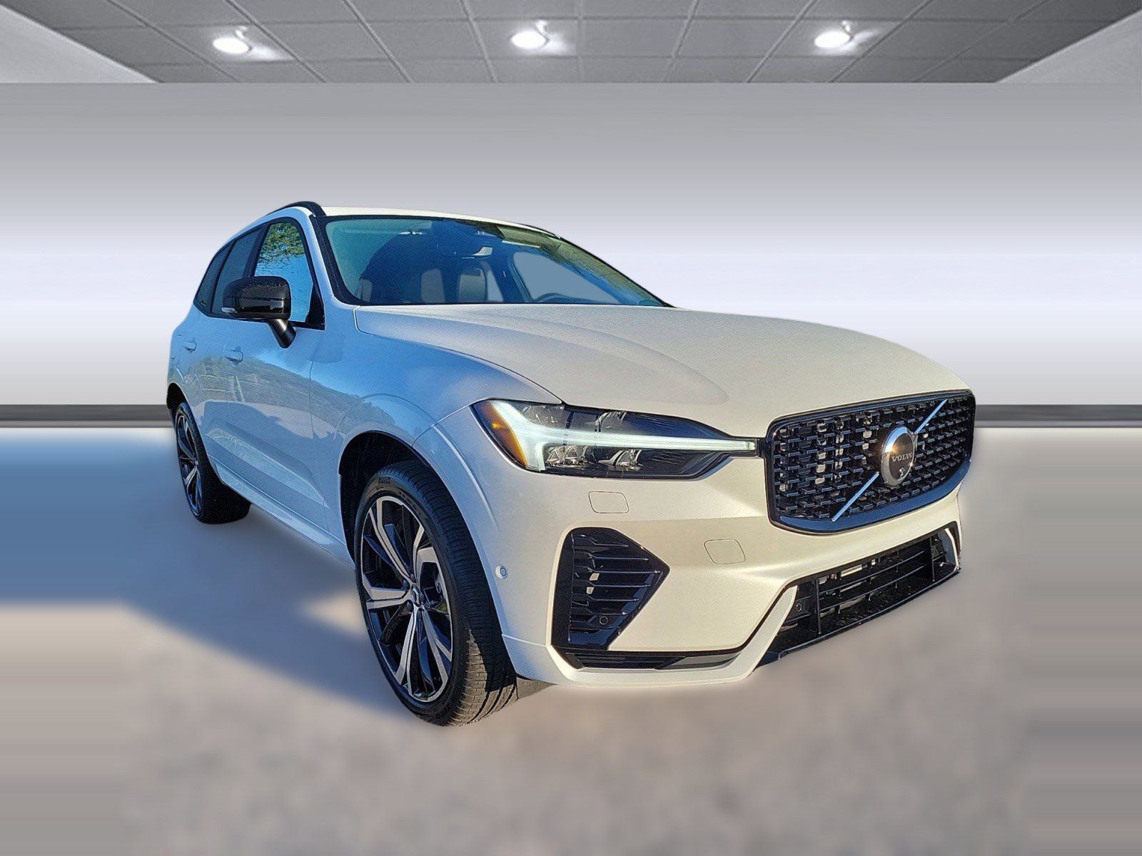 New 2024 Volvo XC60 T8 Ultimate w/ Protection Package Premier image 6