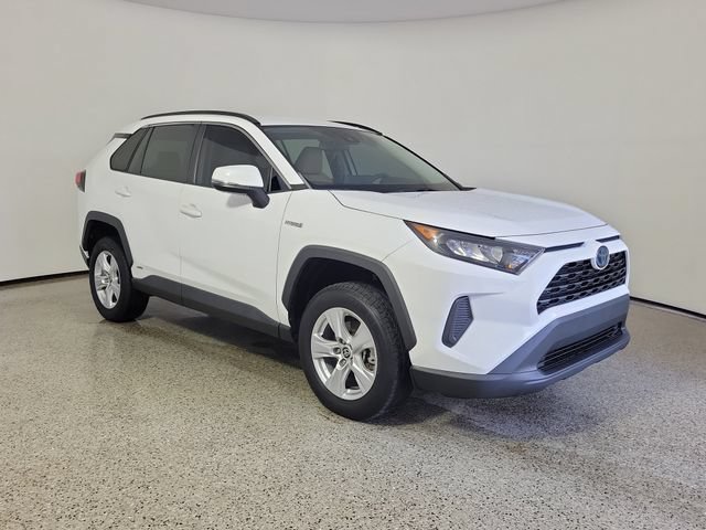 Used 2021 Toyota RAV4 LE AWD/4WD image 4