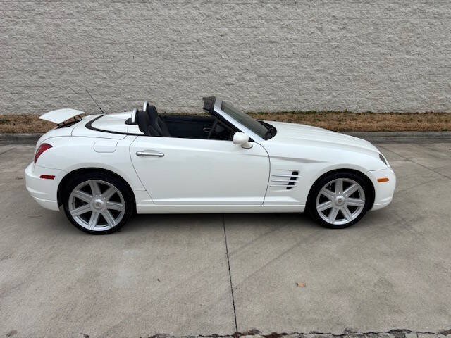 Used 2005 Chrysler Crossfire Limited RWD image 24