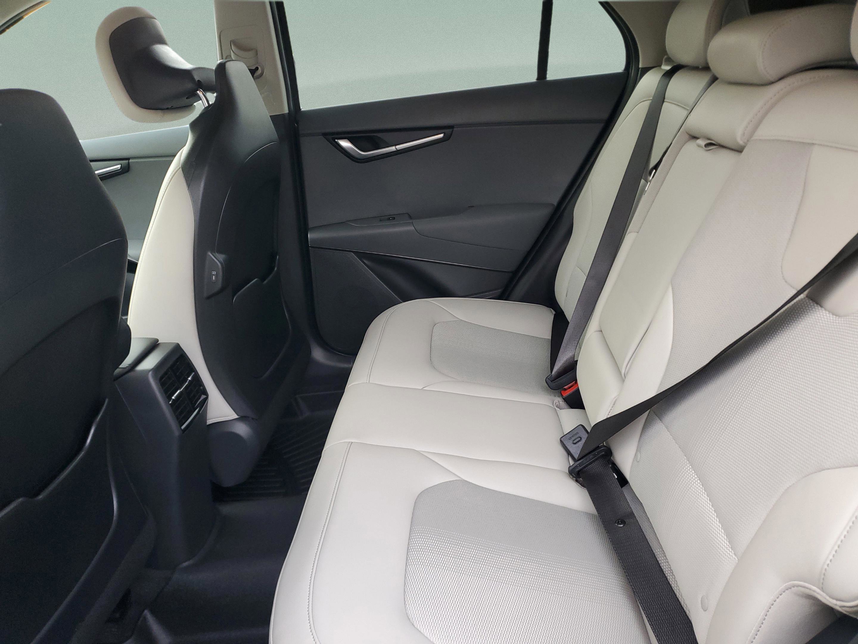 Used 2025 Kia Niro EX image 11