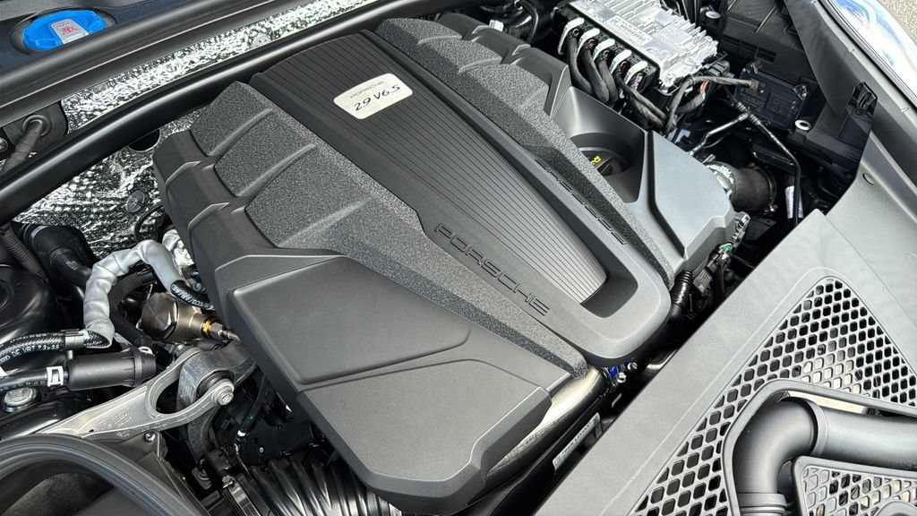 New 2026 Porsche Macan S AWD/4WD image 19