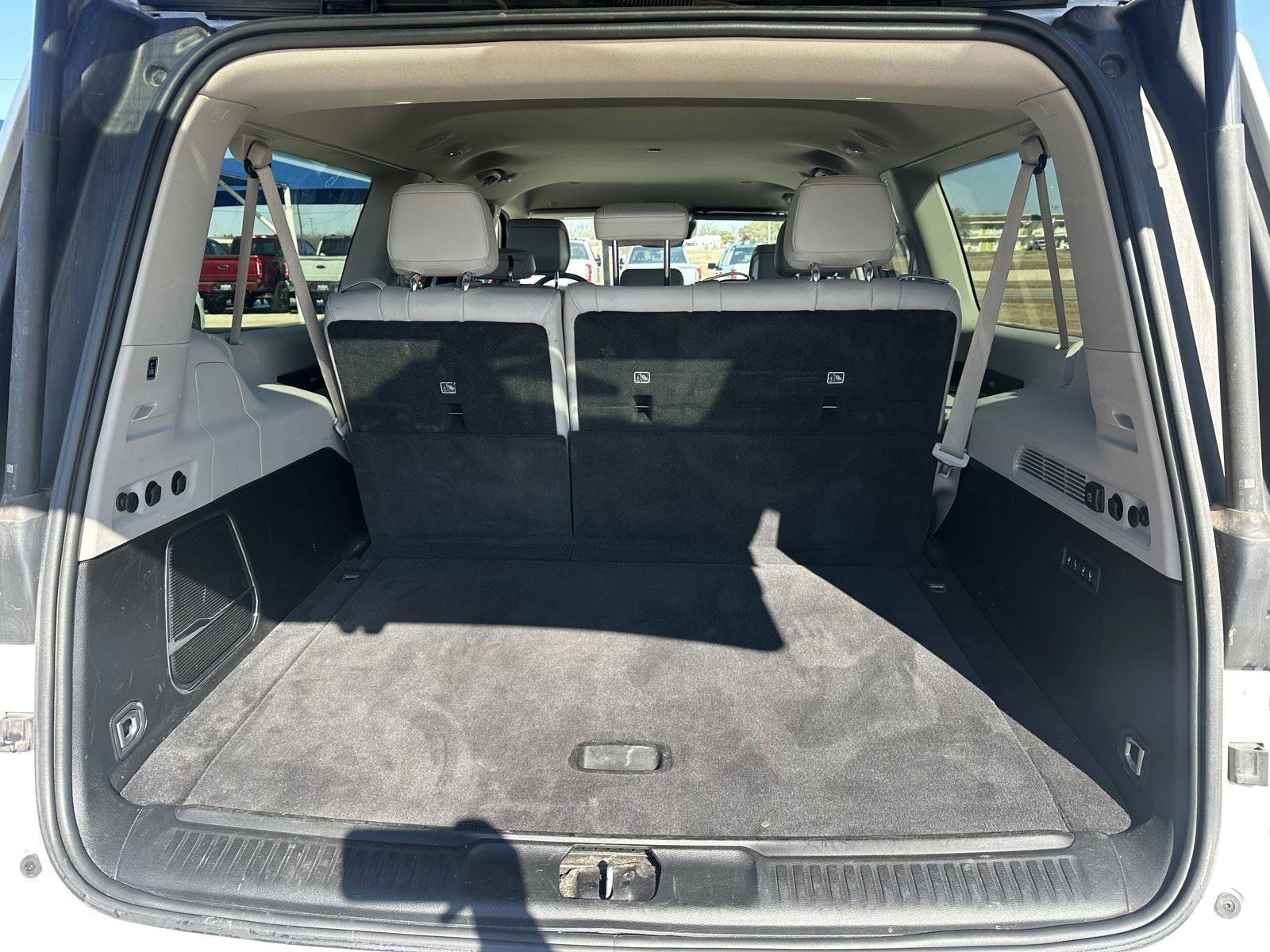 Used 2024 Jeep Wagoneer L Series II image 25