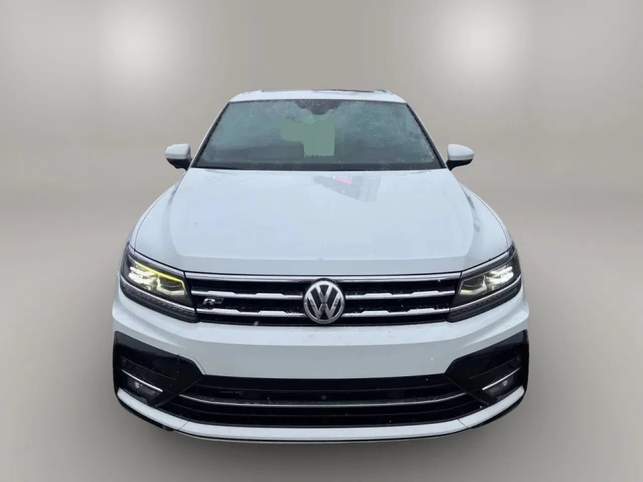 Used 2020 Volkswagen Tiguan SEL Premium R-Line w/ 3rd Row Seat Package AWD/4WD image 2