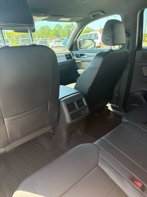 Used 2023 Volkswagen Atlas Cross Sport SE FWD image 13