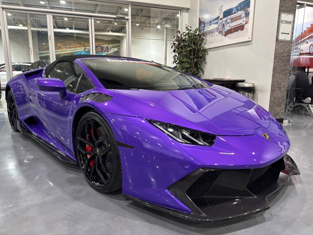 Used 2017 Lamborghini Huracan LP 610-4 image 3